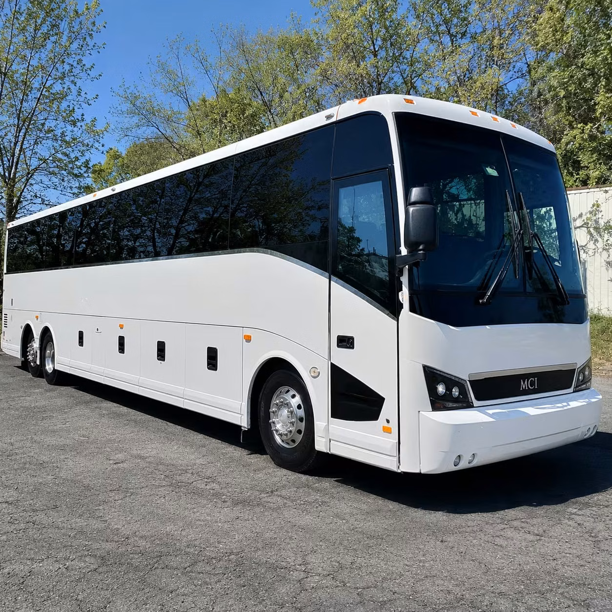 bus rentals for detroit concerts music festival