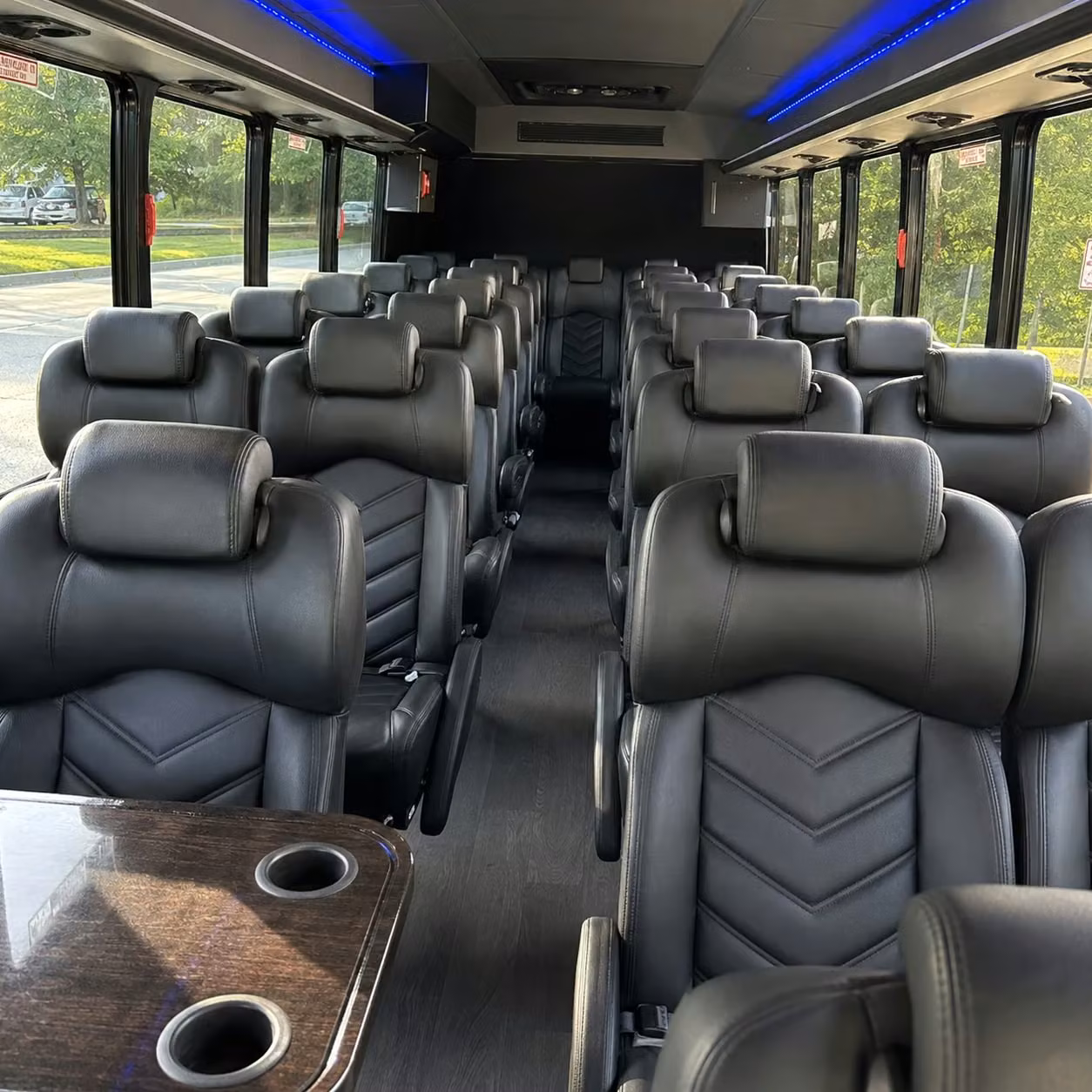 detroit airport transfer shuttle bus services