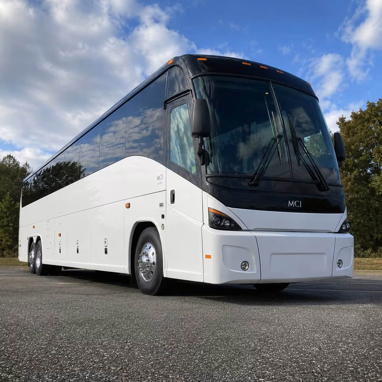 detroit automotive industry employee shuttle services that keep shifts moving