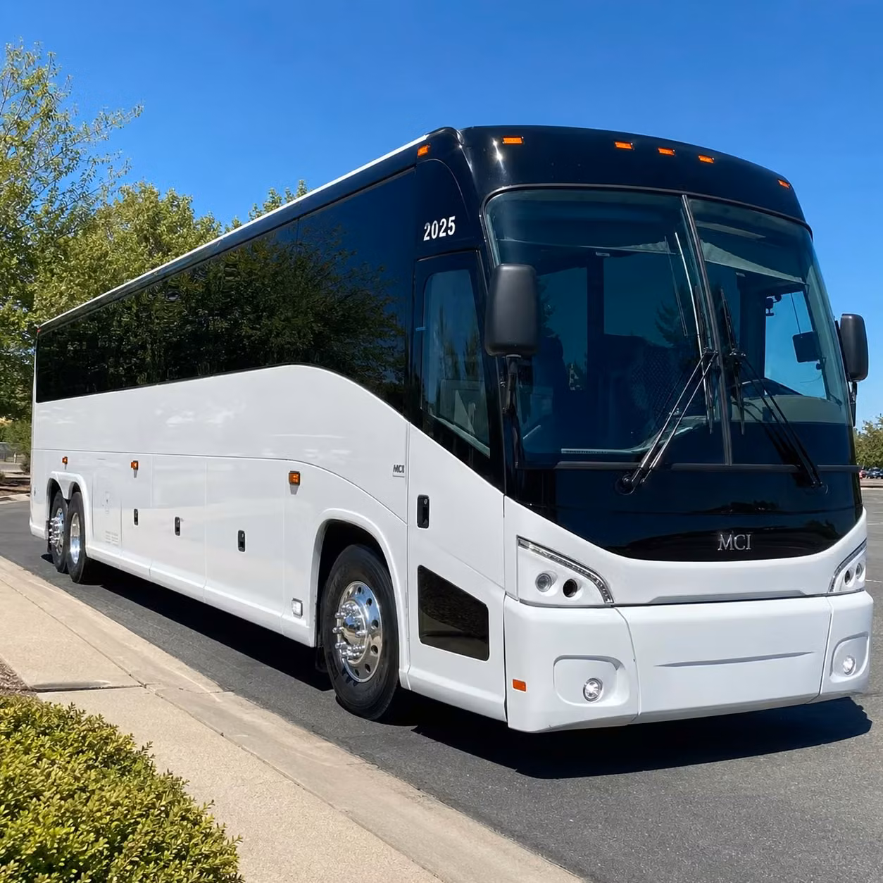 long distance transportation in detroit and all the surrounding areas