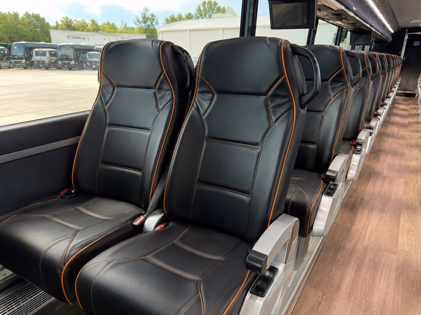 prom transportation in detroit and all the surrounding areas