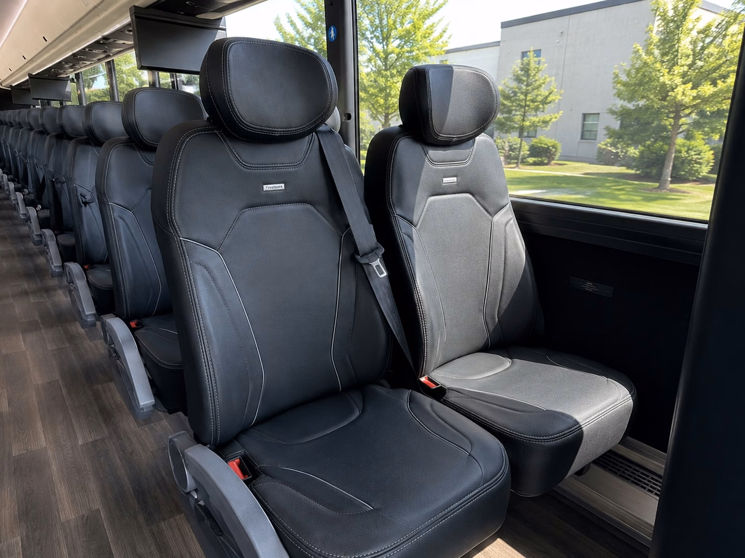reception shuttles for large weddings at detroit s most popular venues