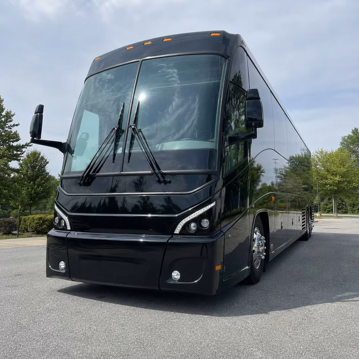 reliable military personnel shuttles between selfridge and metro detroit installations