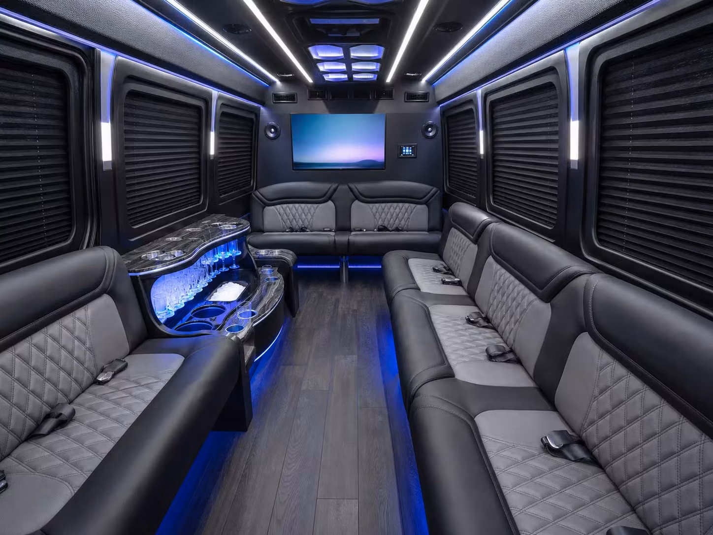 remote parking and dtw airport employee shuttle services for detroit businesses